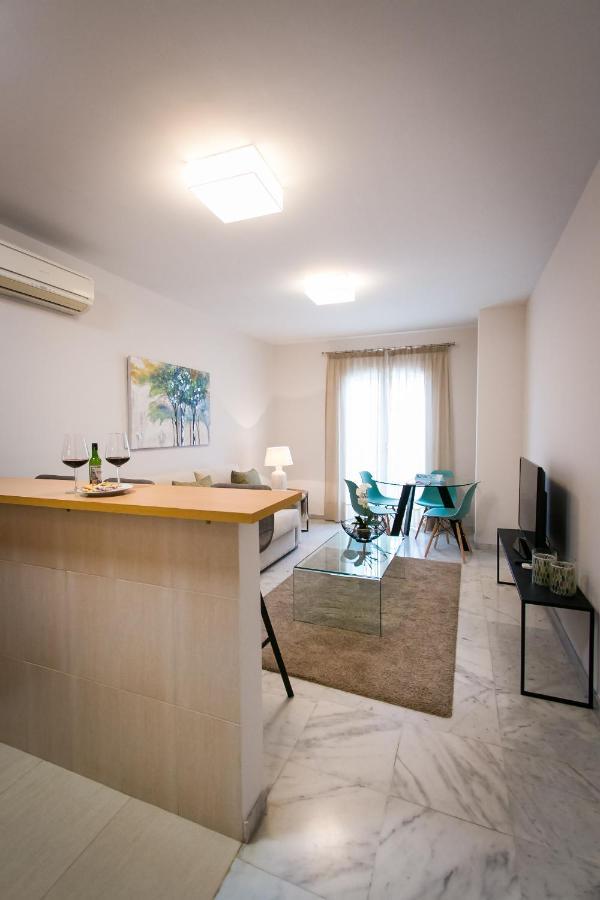 Holidays2Malaga Pena Parking & French Balcony & Smart Tv Málaga Exterior foto